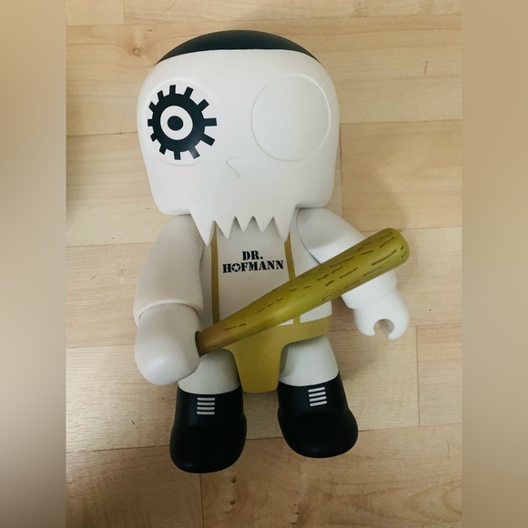 RARE!! Clockwork Orange inspired 8” Qee by Dr. Hofmann. Toy2r circa 2007! - Picture 4 of 9